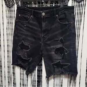 Men's American Eagle size 36 black factory distressed shorts. Like new.